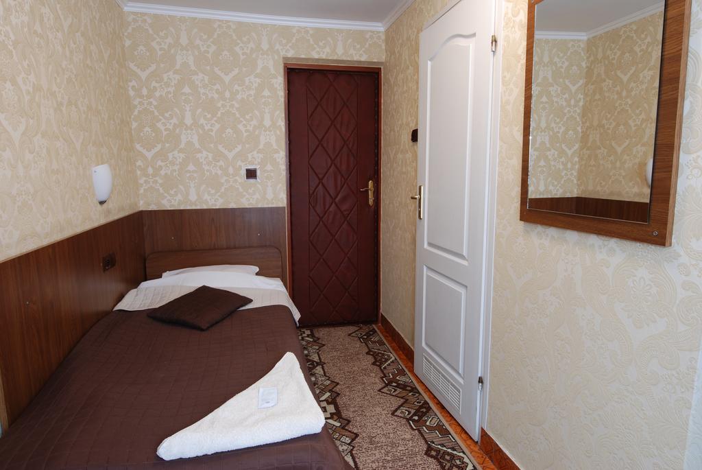 Hotel La-Musica Piaseczno  Exteriér fotografie