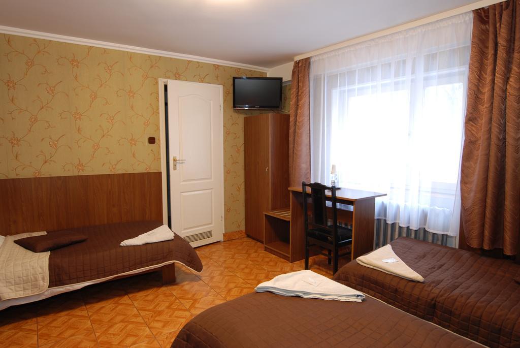 Hotel La-Musica Piaseczno  Exteriér fotografie